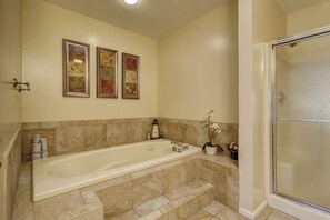 Towels - Sunset Rentals | Lark 2 | Dog Friendly (Hilton Head Island)