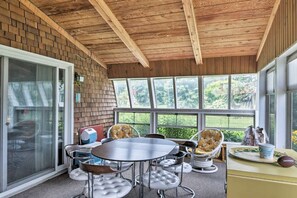 Dining - Hunters Retreat (Ipswich)