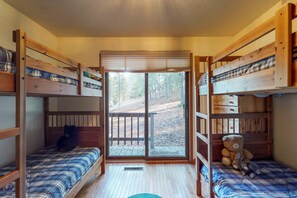 3 chambres, accĂšs Internet, draps fournis