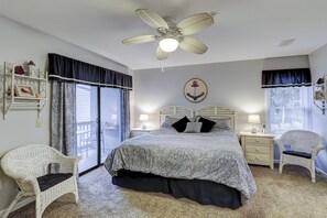 2 slaapkamers, een strijkplank/strijkijzer, internet, beddengoed