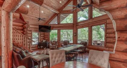 Waterfront 5BR w/ Pool, Hot Tub, Kayaks, etc