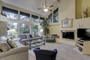 TV - Sunset Rentals | North Sea Pines 70 (Hilton Head Island)