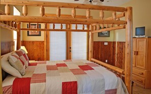 5 bedrooms, iron/ironing board, free WiFi, bed sheets