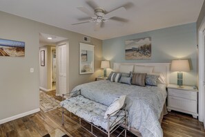 2 slaapkamers, een strijkplank/strijkijzer, internet, beddengoed