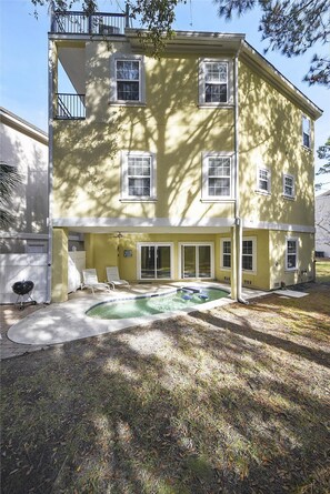 Exterior - Sunset Rentals | Crabline 49 | Dog Friendly (Hilton Head Island)