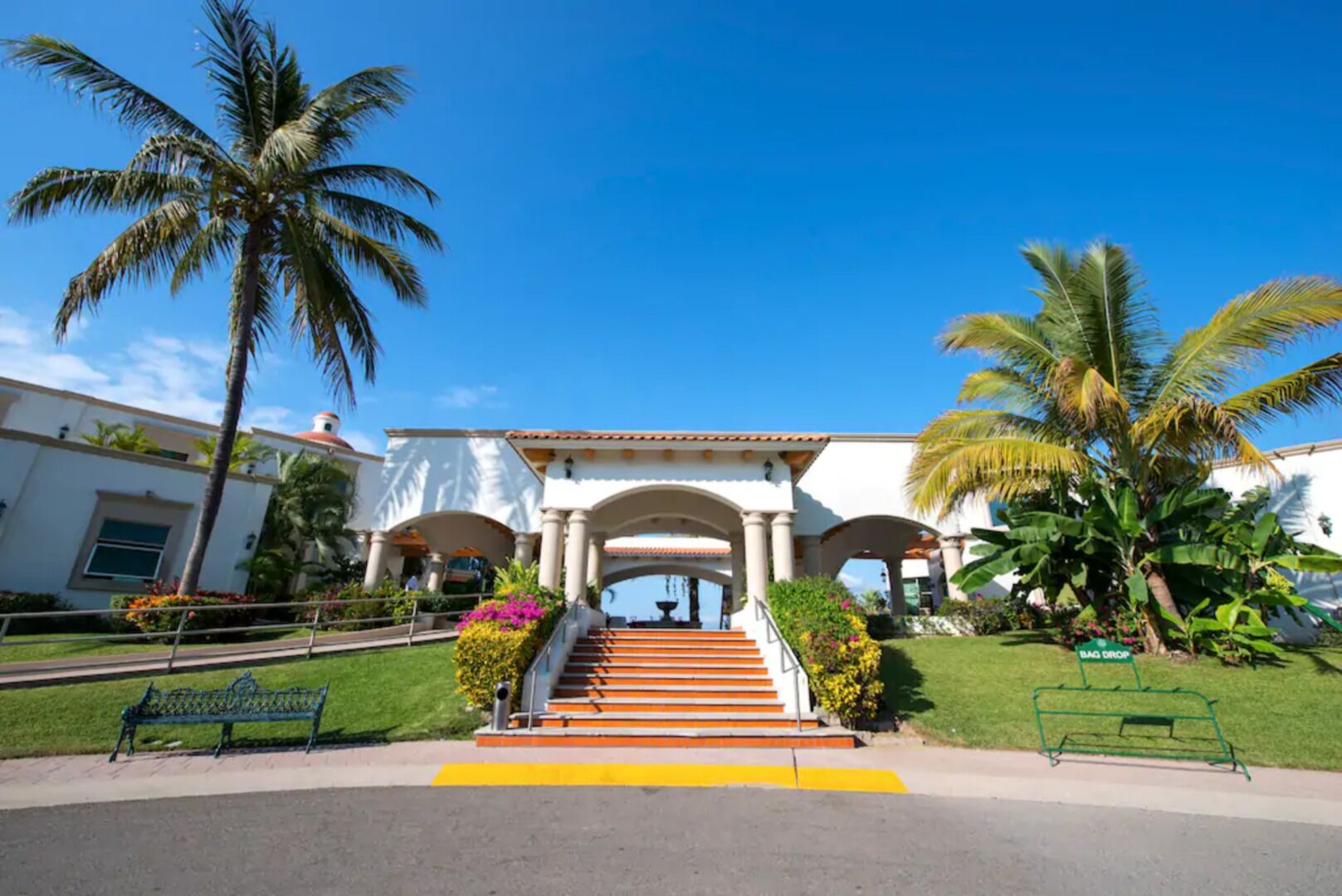 المنشأة من الخارج