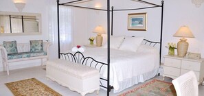 4 kamar tidur, setrika/meja setrika, dan Wi-Fi gratis