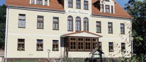 Overnatningsstedets facade