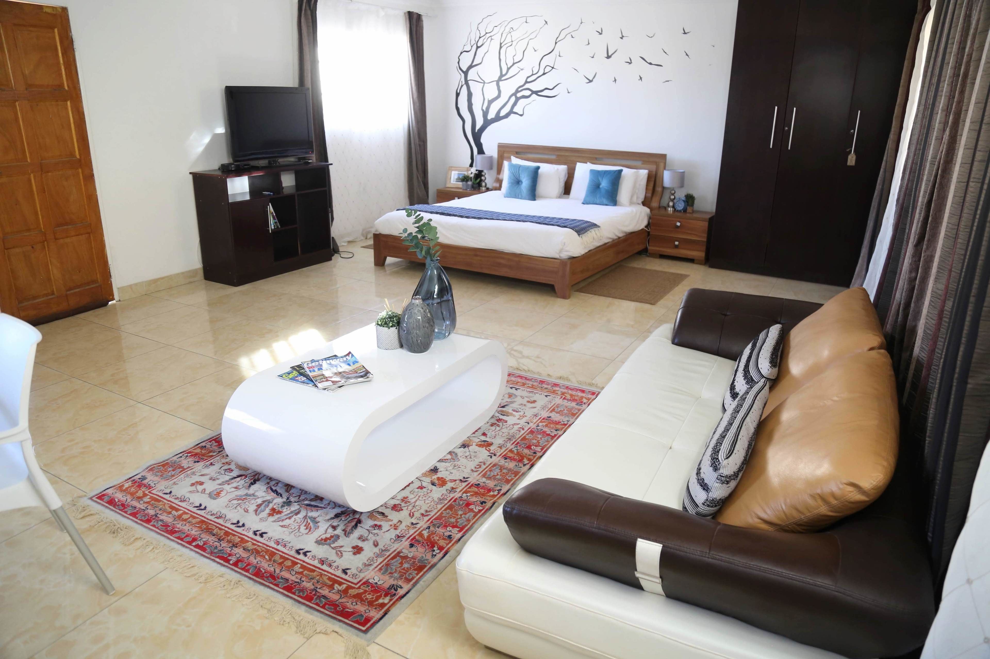 行政套房 | 高級寢具、羽絨被、Select Comfort 床墊、獨特裝潢