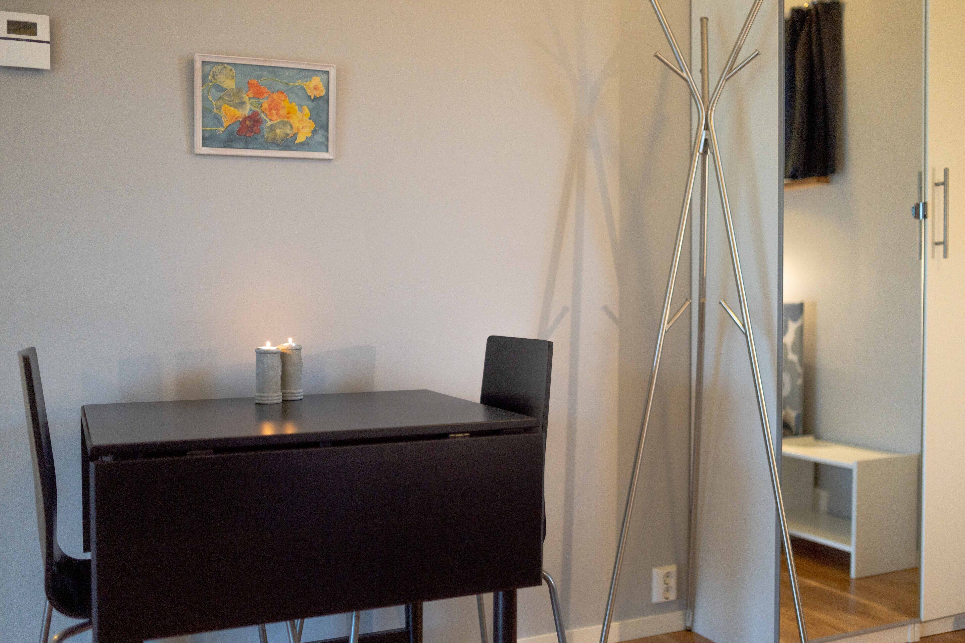 Studio Large | Living area | TV, toys, heated floors