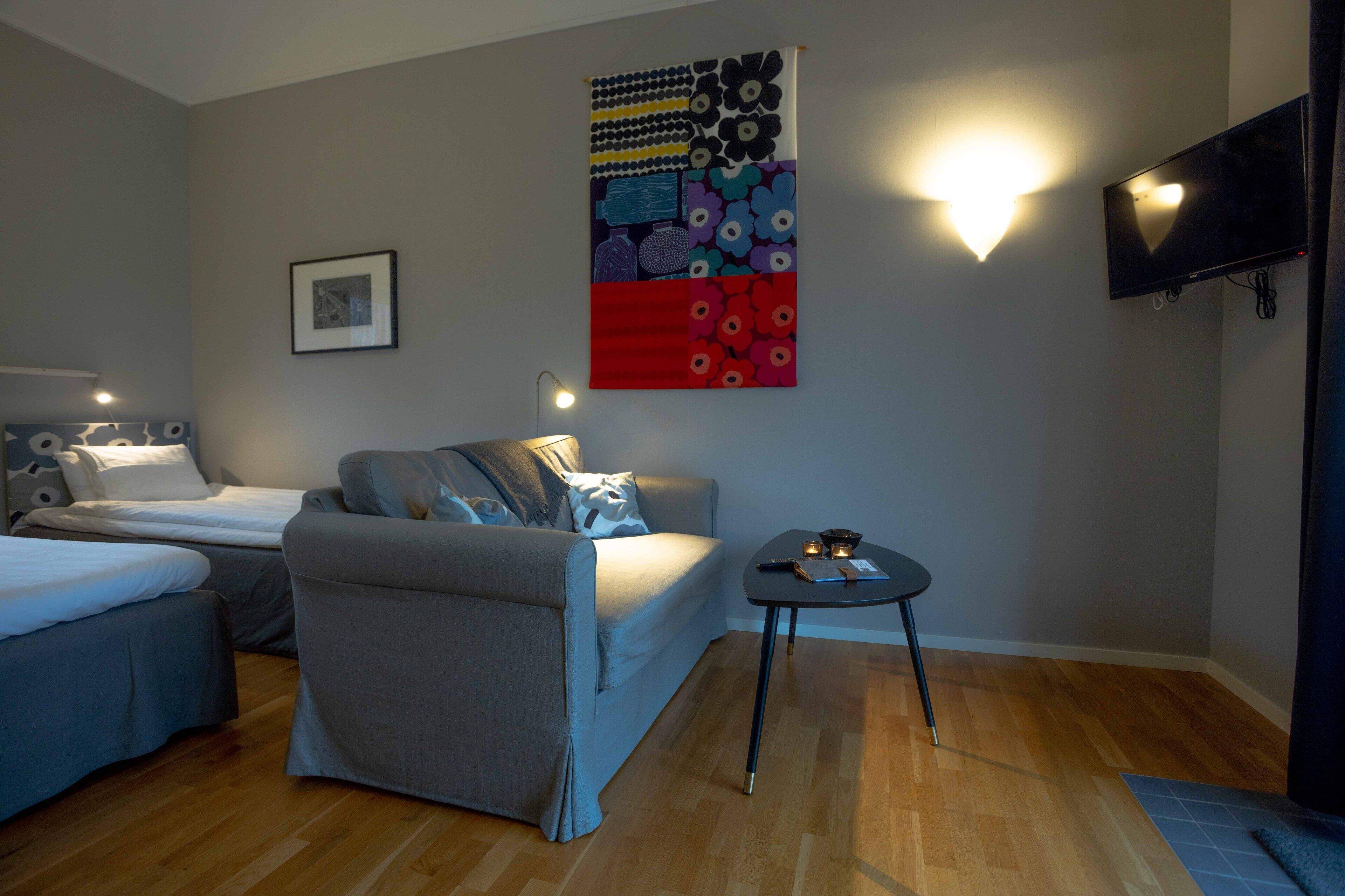 studio large | 1 bedroom, individually furnished, iron/ironing board, free wifi