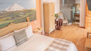 Standard Double Room | Premium bedding, down comforters, Select Comfort beds, in-room safe - Casona 1914 Quito - Gothic Cathedral View Rooftop (Quito)