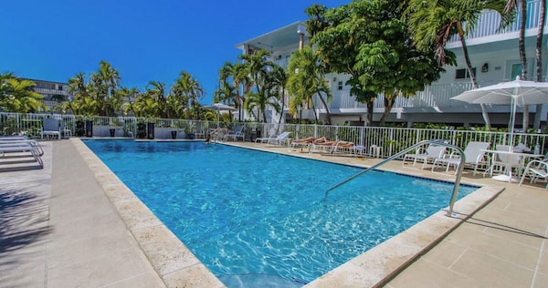 بارك رويال ميامي بيتش - North Miami, FL