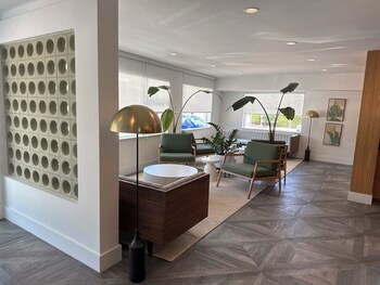Reception area at Park Royal Miami Beach