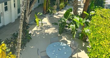 Garden at Park Royal Miami Beach