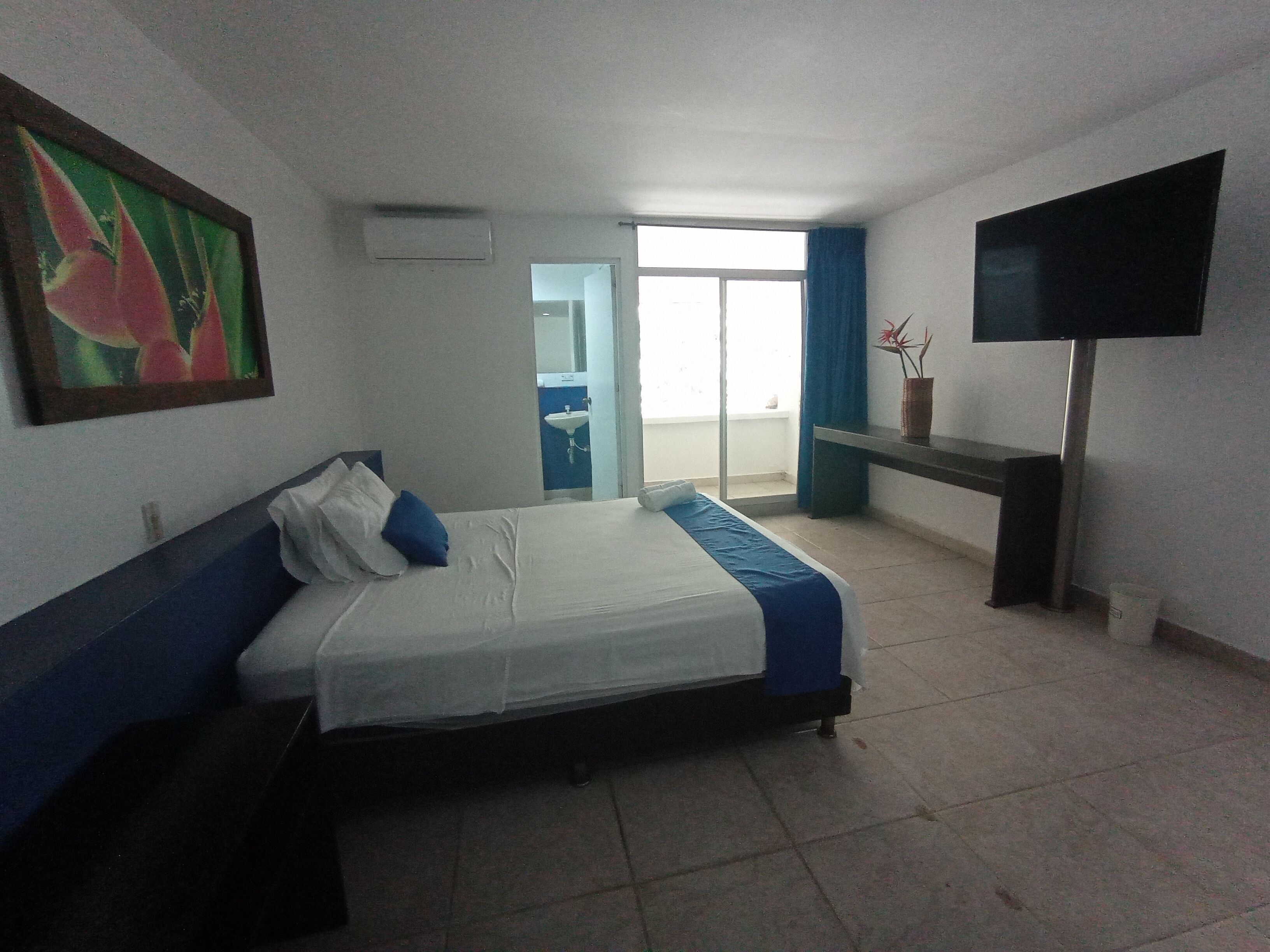 Wifi gratis y ropa de cama 