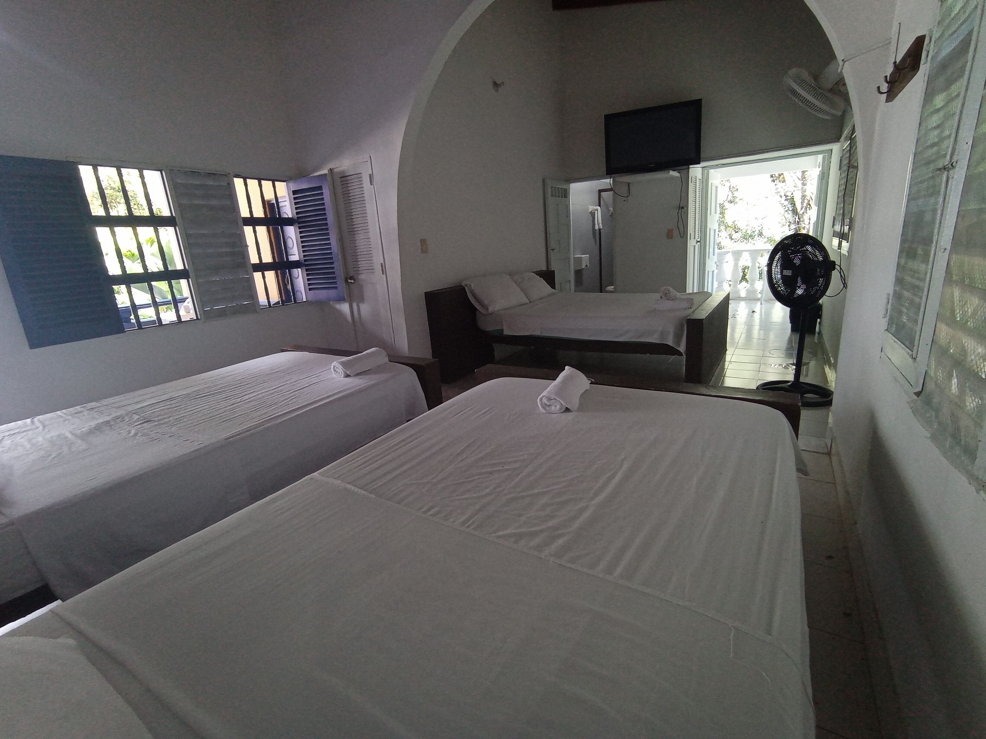 Wifi gratis y ropa de cama 