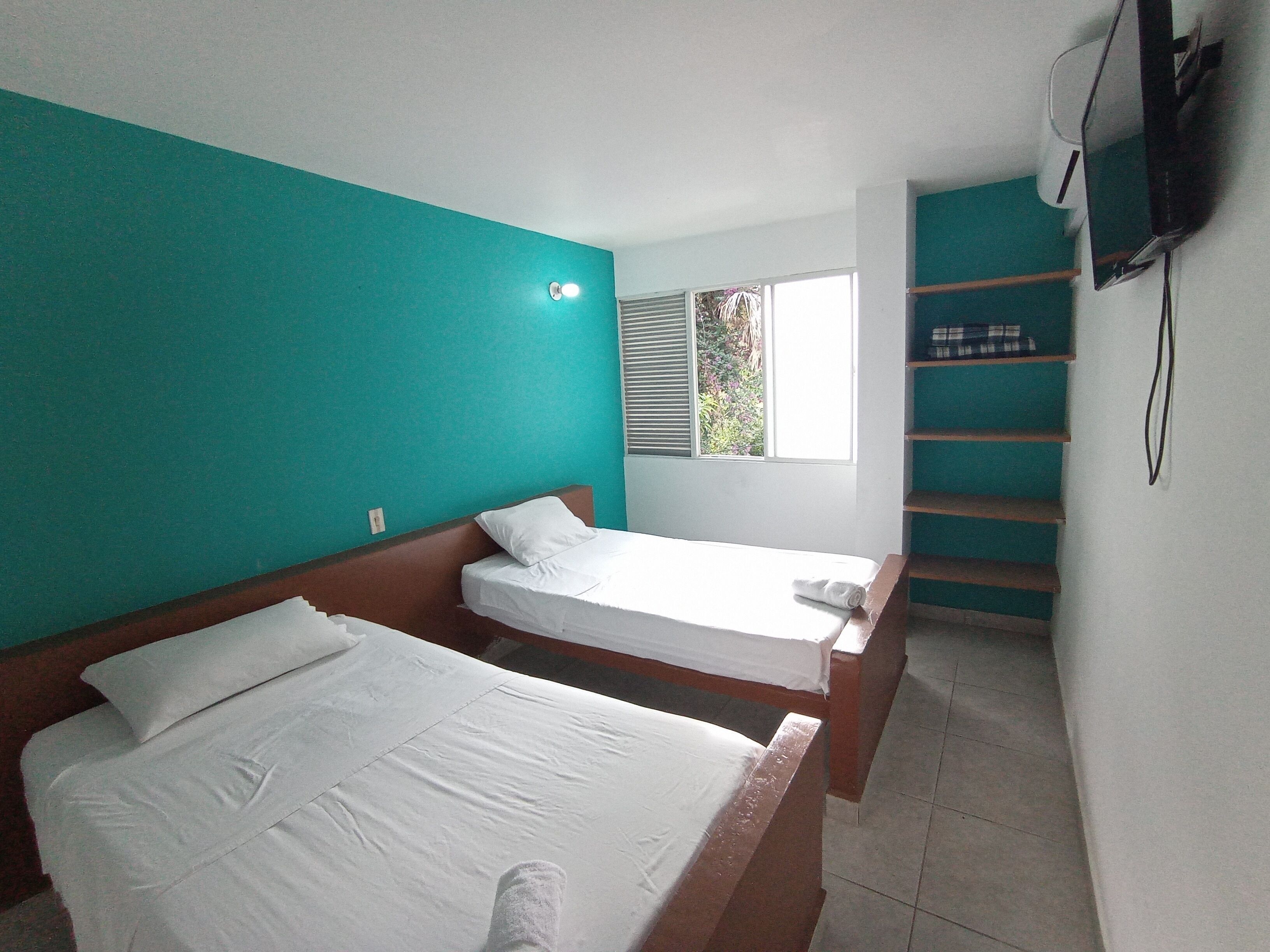 Wifi gratis y ropa de cama 
