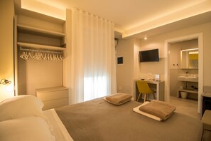 Classic Double or Twin Room | Egyptian cotton sheets, premium bedding, Select Comfort beds