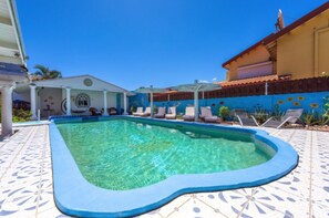 Outdoor pool, sun loungers