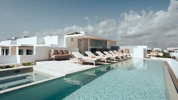 2 piscinas al aire libre, sombrillas, sillones reclinables de piscina