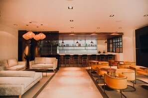 Bar (on property) - Antera Hotel & Residences (Playa del Carmen)
