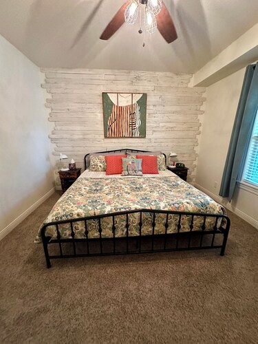 Hatteras Hideaway - Perfect for wanting to enjoy all that Columbia has to offer.