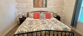 Hatteras Hideaway - Perfect for wanting to enjoy all that Columbia has to offer.