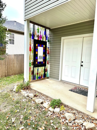 Exterior detail. Hatteras Hideaway - Perfect for wanting to enjoy all that Columbia has to offer.