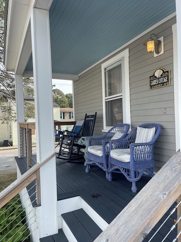 Come to Camden Cottage for your Best Vacation Evah!