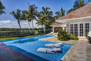 Pool - Colonial Luxury Golf & Ocean View Villa with live-in butler, chef & maid (5 BDR) (Punta Cana)
