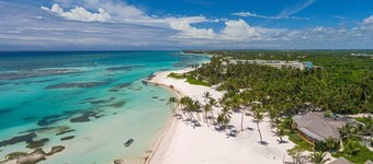 Colonial Luxury Golf & Ocean View Villa with live-in butler, chef & maid (5 BDR)