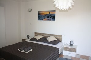 2 bedrooms, laptop workspace - Apartmani Dana, Sukošan (Sukošan)