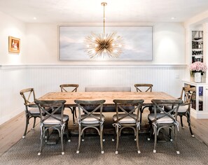 Dining - 5 star, grand 8 BR estate, large yard, pool, pond, walk to town & beach (Nantucket)