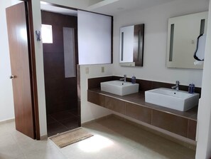 Shower, towels, soap, shampoo