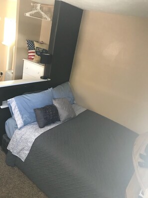 1 bedroom, WiFi, bed sheets - Tiny house for your Big Adventures (St Anthony)