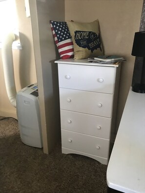 Interior - Tiny house for your Big Adventures (St Anthony)