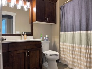 Hair dryer, towels, soap, shampoo - Tiny house for your Big Adventures (St Anthony)