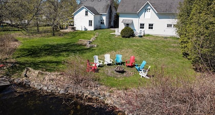 Historic Kingsgate Lakehouse