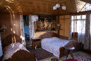 10 habitaciones, acceso a internet y ropa de cama 