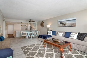 TV - Shoreline Towers 2083 * Beach Chair Set Included (Destin)