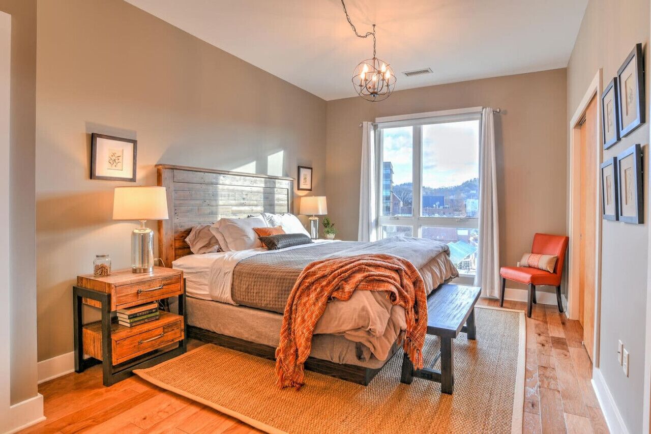 2 多间卧室、熨斗/熨衣板、免费 WiFi、床单