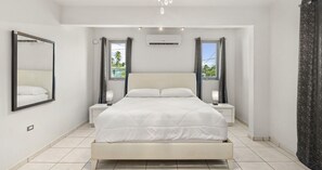 6 bedrooms, iron/ironing board, WiFi, bed sheets