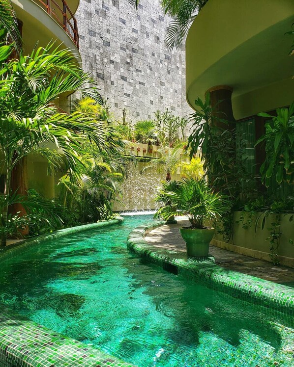 Piscine extérieure, piscine chauffée