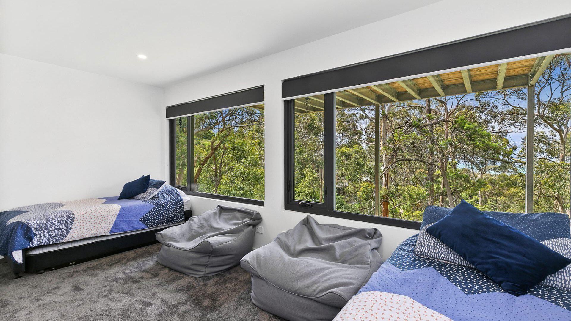 3 bedrooms, iron/ironing board, Internet, bed sheets