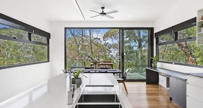 Lorne Hiatus - Perfect Location, WIFI