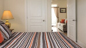 2 bedrooms, WiFi (free), bed sheets