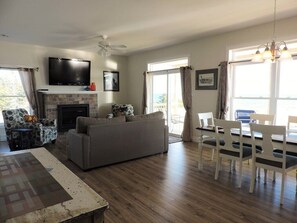 リビング エリア