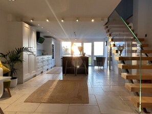 Interior - Stunning beachfront property - sea views every room & access to expansive beach (Liverpool)