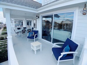 Outdoor dining - Stunning Open Concept Single Family Home! (Wildwood Crest)